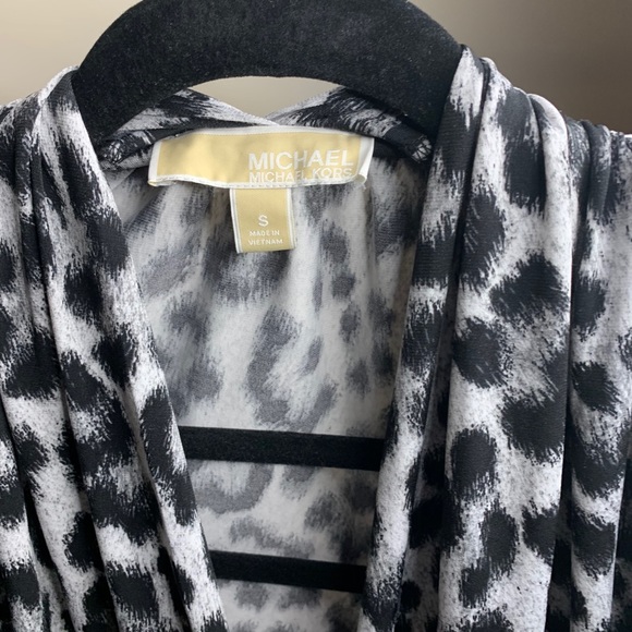 Michael Kors blouse - Picture 2 of 3